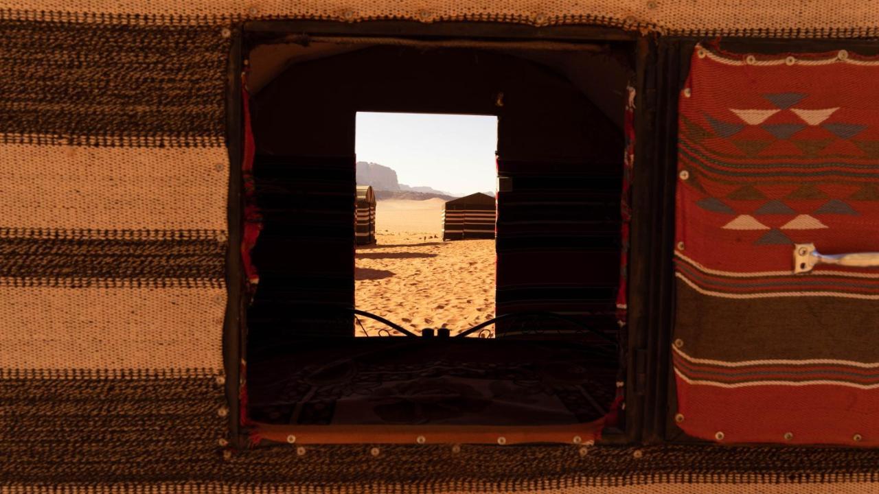Wadi Rum Meteorite Camp Exterior foto