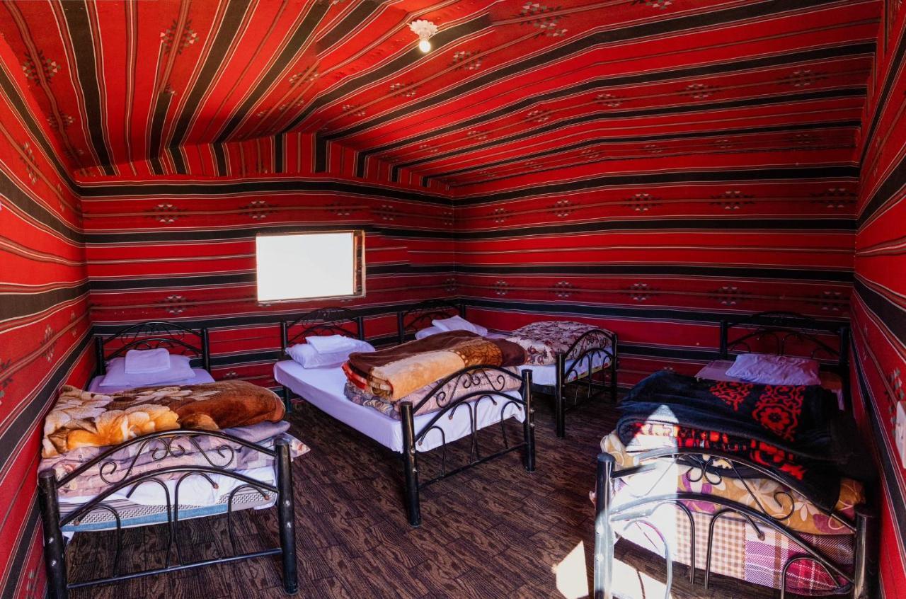 Wadi Rum Meteorite Camp Exterior foto